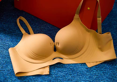 Design Awards Winner - dqm - Double-adjust VV Buckle Cup